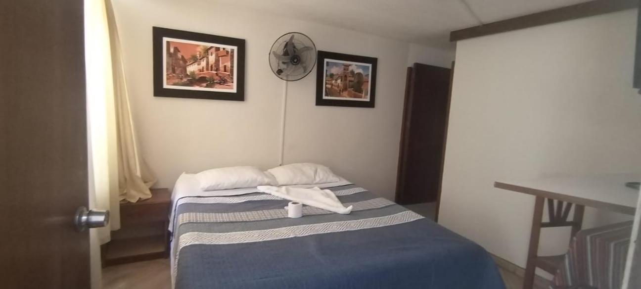 Hostal Turistico El Cajamarquez Lima Extérieur photo